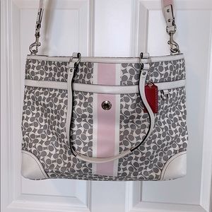 Cute Coach duffel bag!